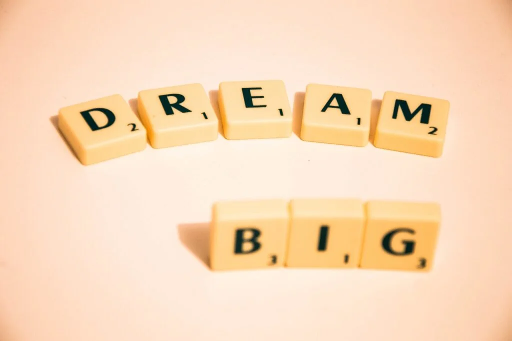 scrabble, dream big, note